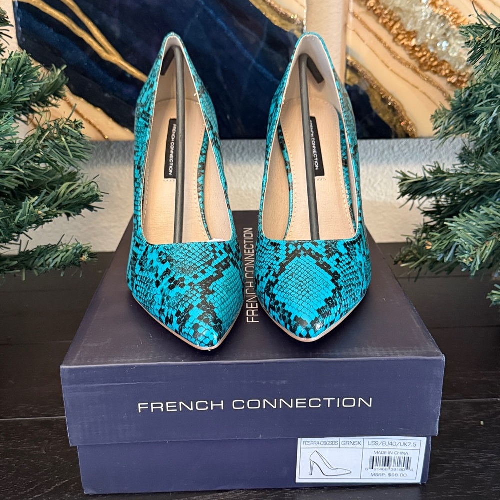 NWT French Connection Elegant Teal Snakeskin Women's Heels Size 9 - Picture 7 of 7